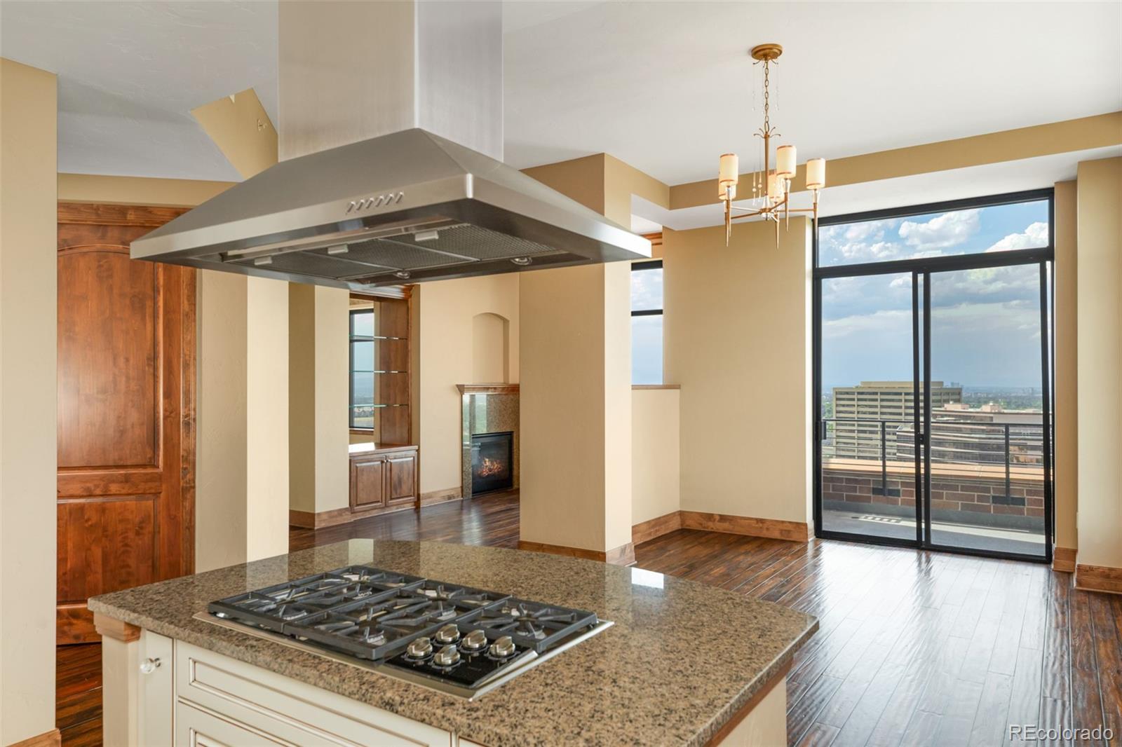 MLS Image #10 for 8100 e union avenue,denver, Colorado