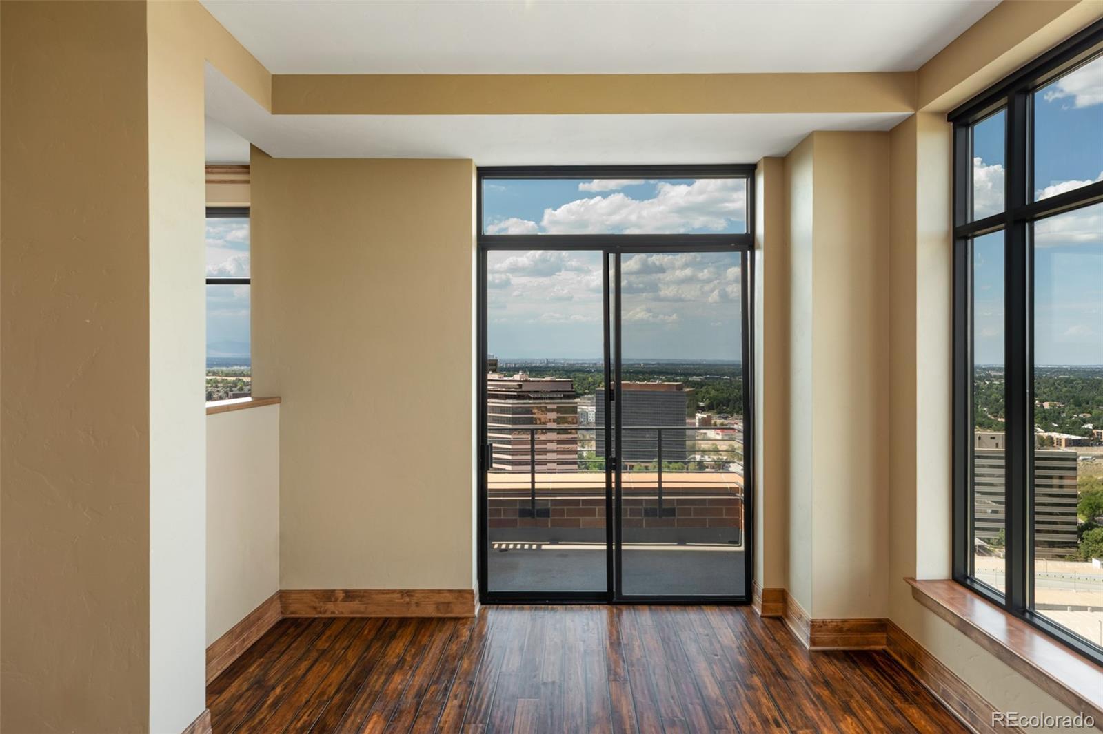 MLS Image #11 for 8100 e union avenue,denver, Colorado