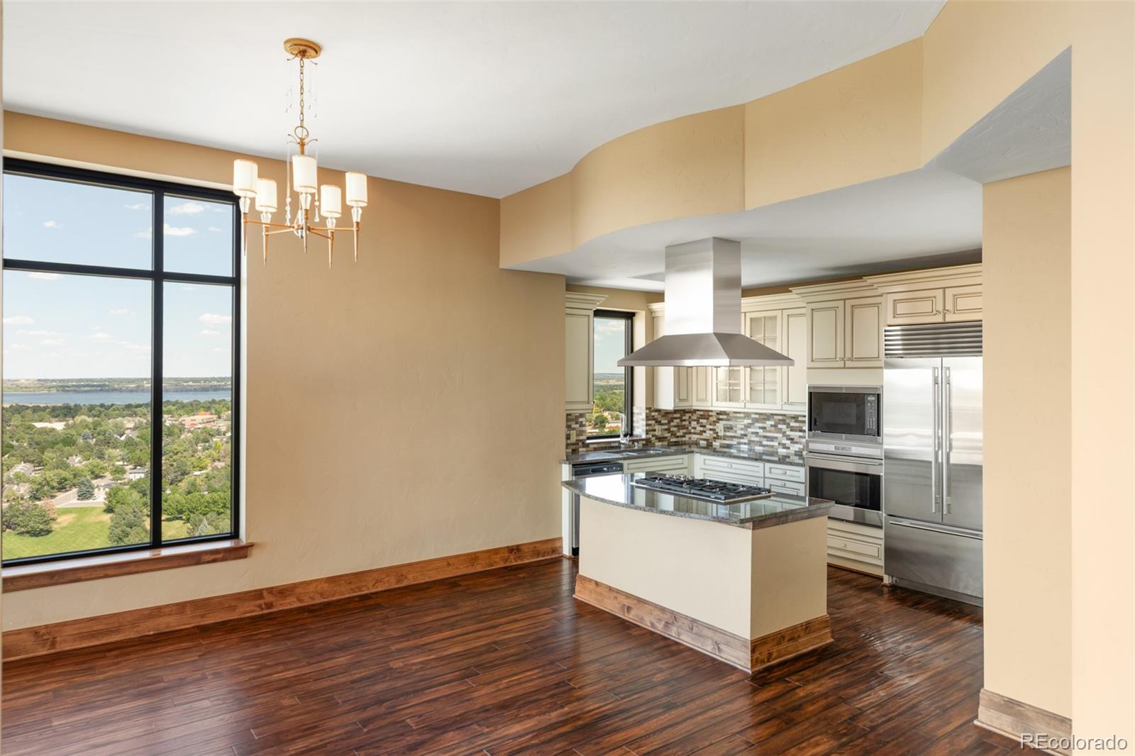 MLS Image #7 for 8100 e union avenue,denver, Colorado