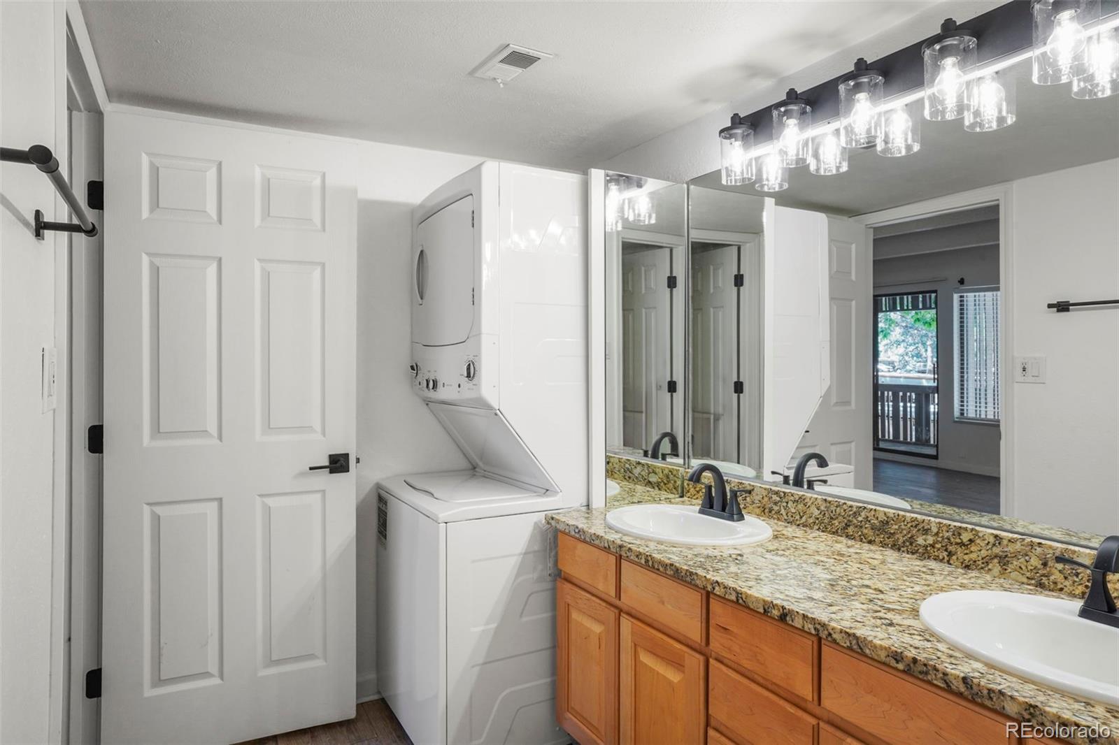 MLS Image #11 for 2525 s dayton way 1511,denver, Colorado