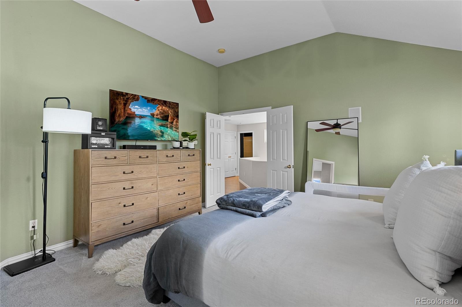 MLS Image #19 for 1011 s valentia street,denver, Colorado