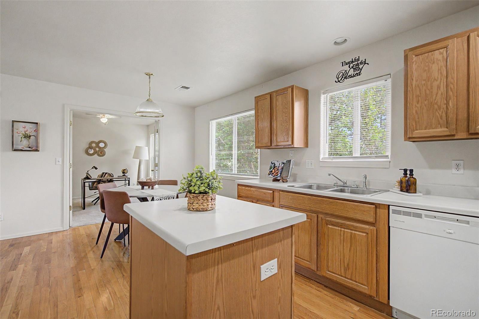 MLS Image #11 for 4975  universal heights,colorado springs, Colorado