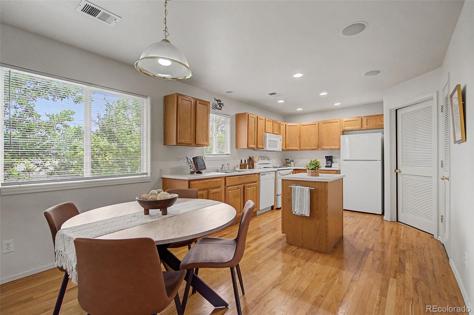 MLS Image #7 for 4975  universal heights,colorado springs, Colorado