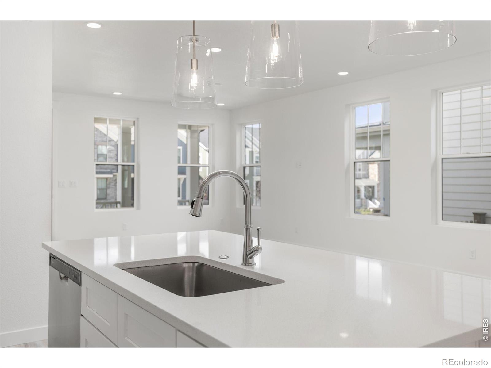 MLS Image #6 for 165  washington street,erie, Colorado