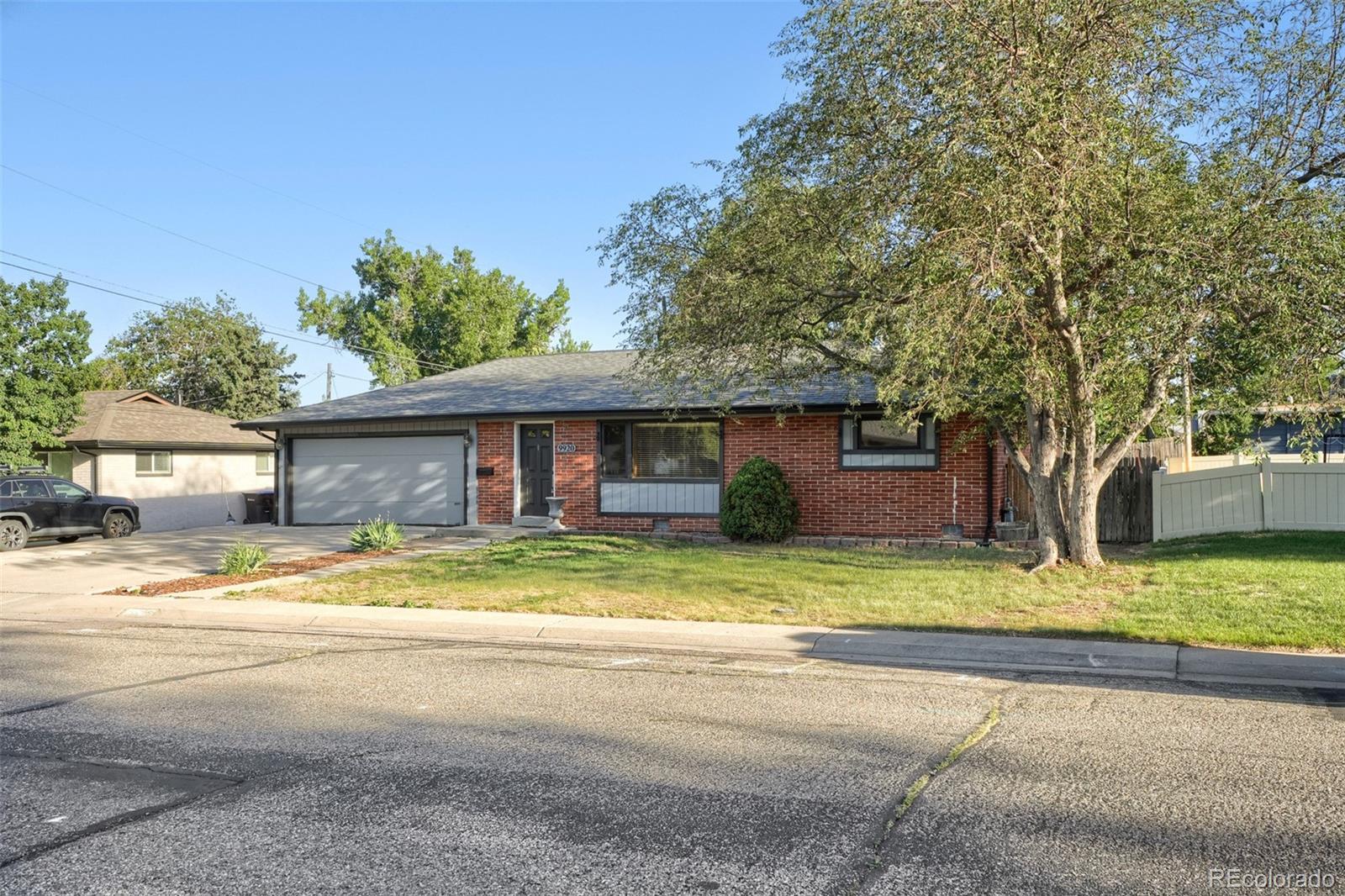 MLS Image #29 for 9920 w 54th avenue,arvada, Colorado