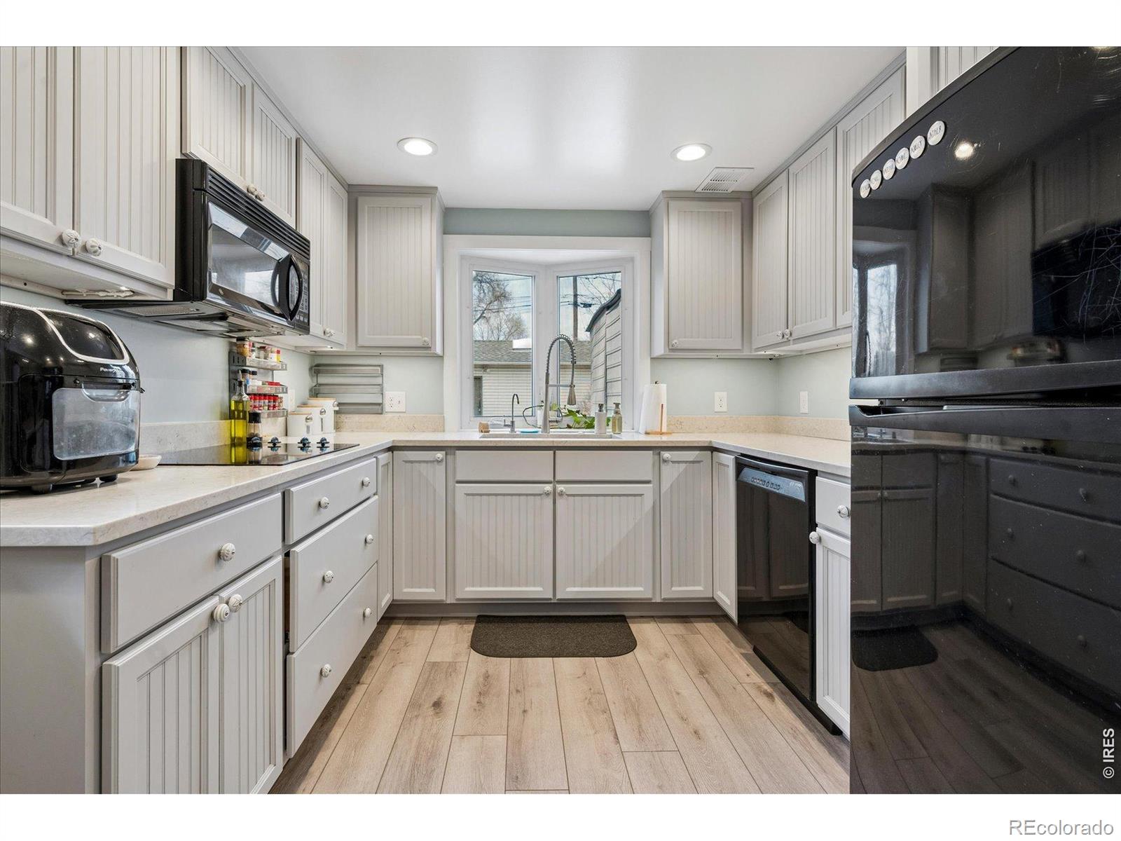 MLS Image #17 for 1819 s madison street,denver, Colorado