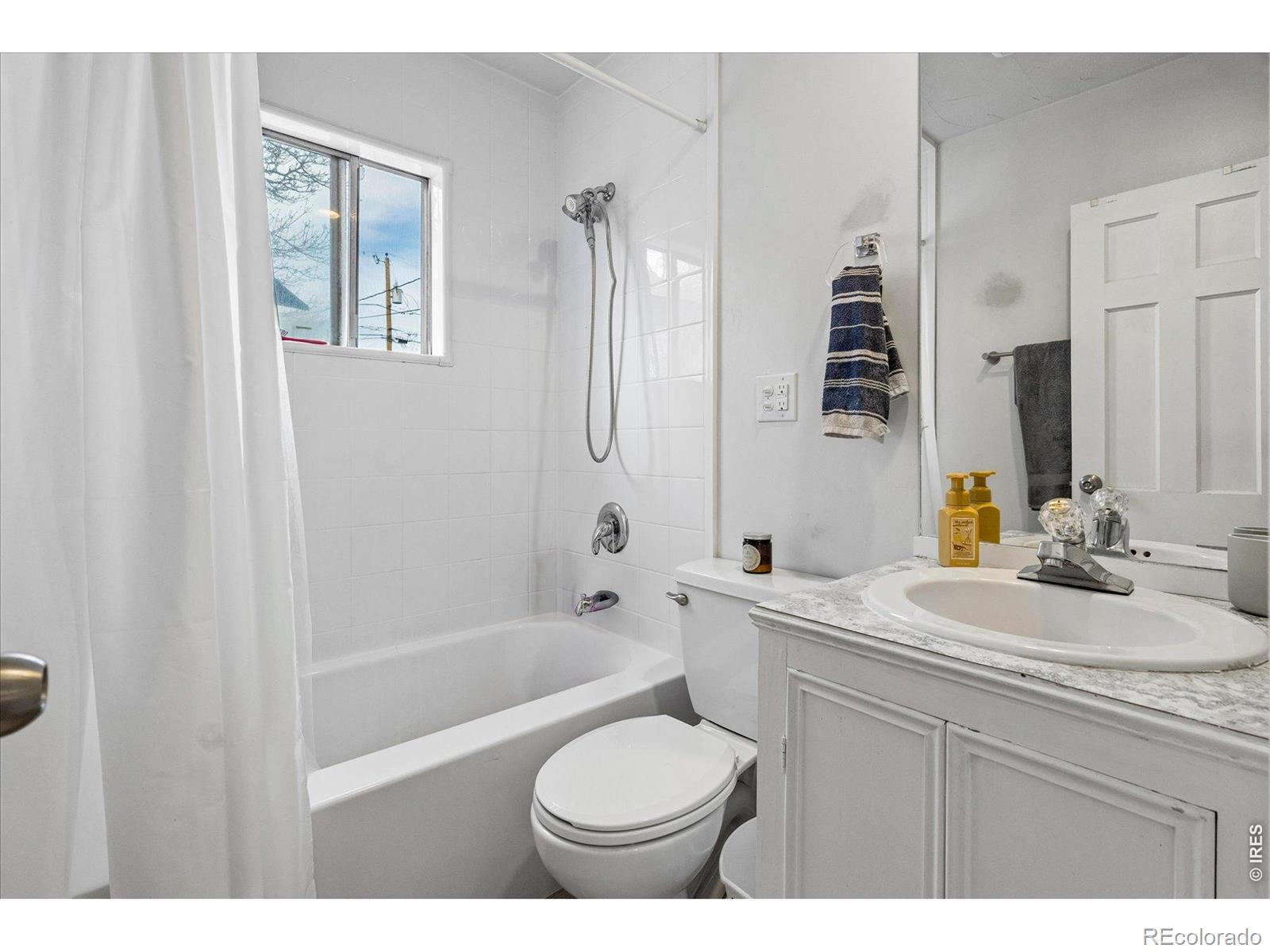 MLS Image #9 for 1819 s madison street,denver, Colorado
