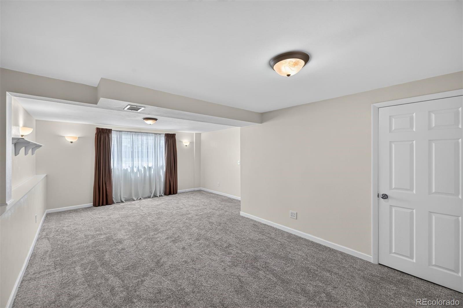 MLS Image #15 for 9605  damon drive,denver, Colorado