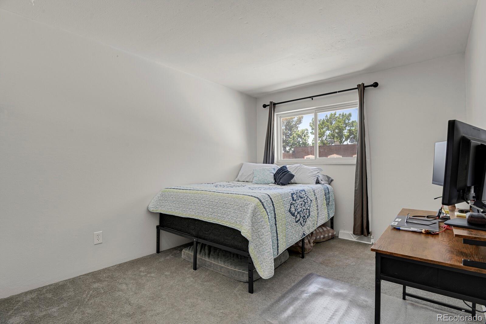 MLS Image #13 for 1235 s monaco street parkway,denver, Colorado