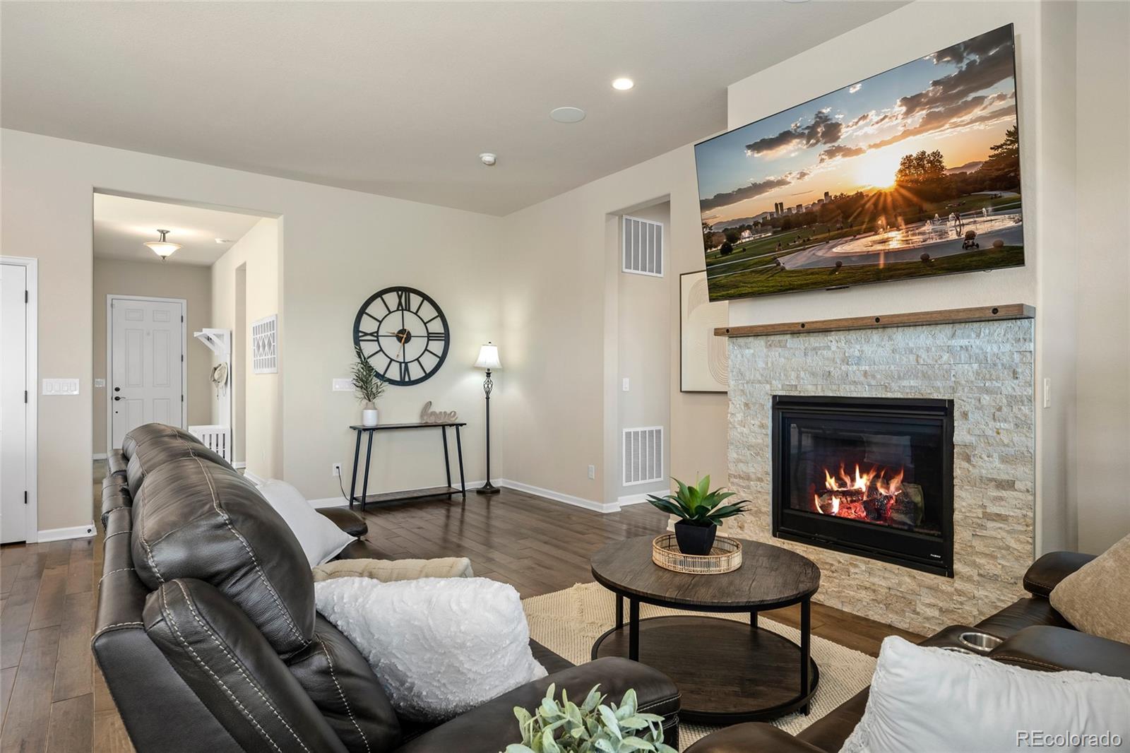 MLS Image #3 for 22601 e del norte drive,aurora, Colorado