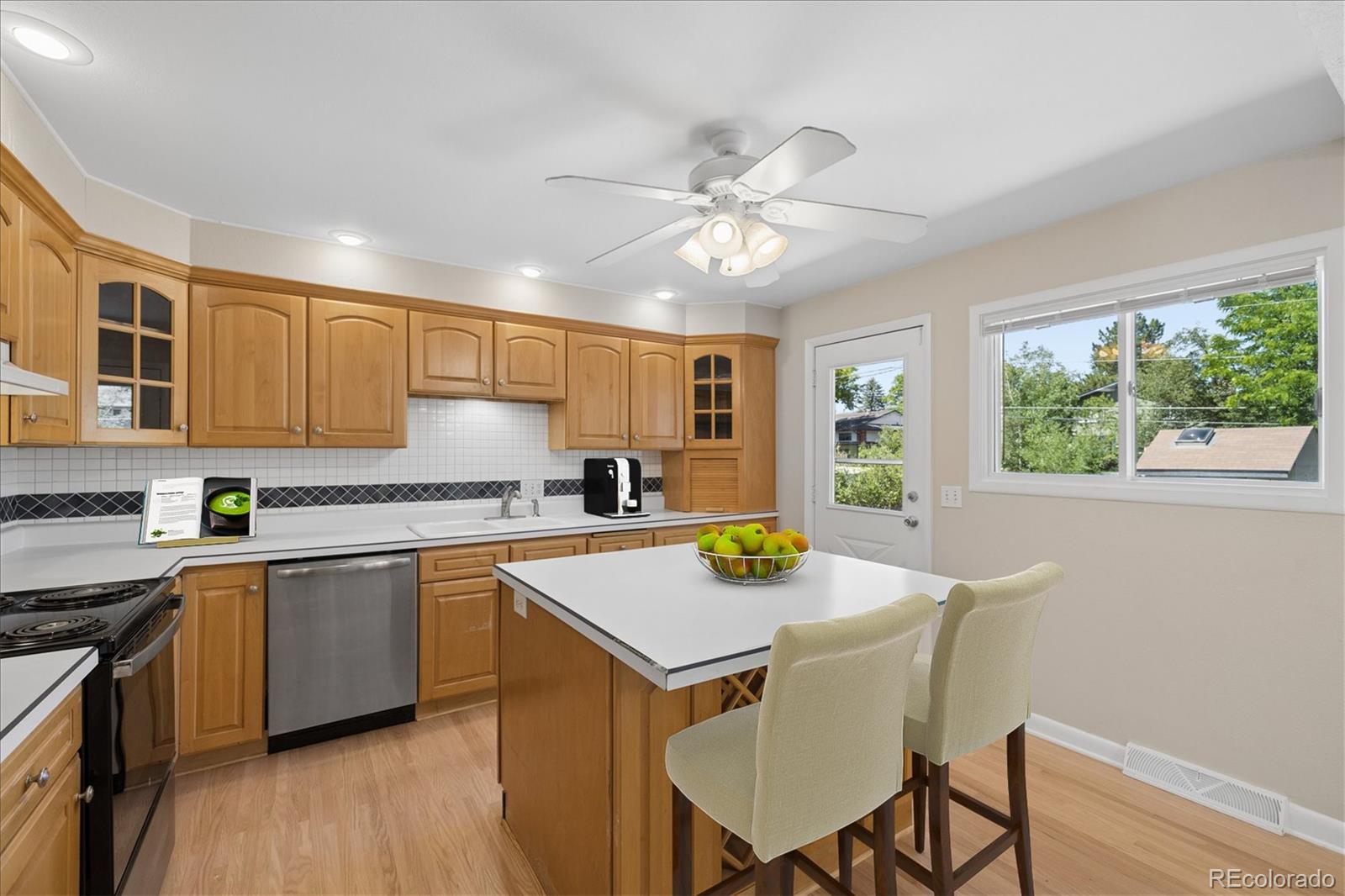 MLS Image #3 for 7229 s tamarac court,centennial, Colorado