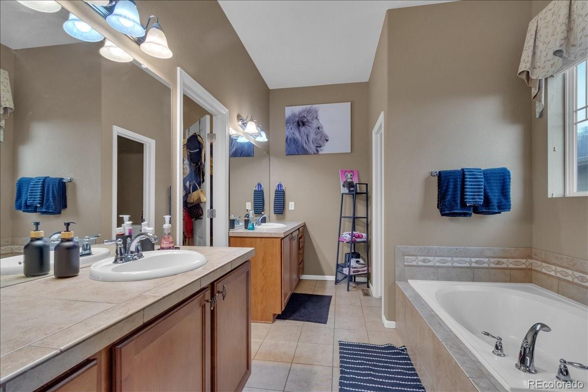 MLS Image #13 for 413 n de gaulle court,aurora, Colorado