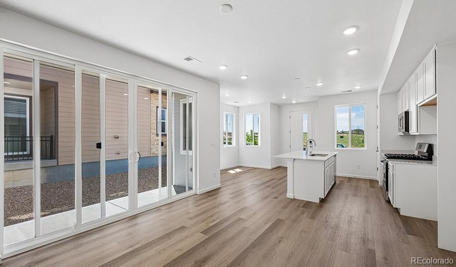 MLS Image #11 for 21371 e 67th avenue,aurora, Colorado