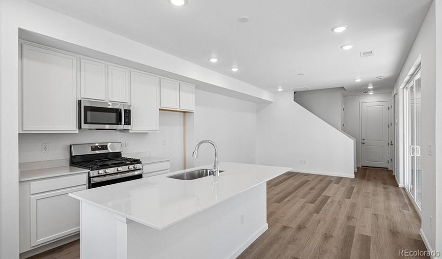 MLS Image #6 for 21371 e 67th avenue,aurora, Colorado