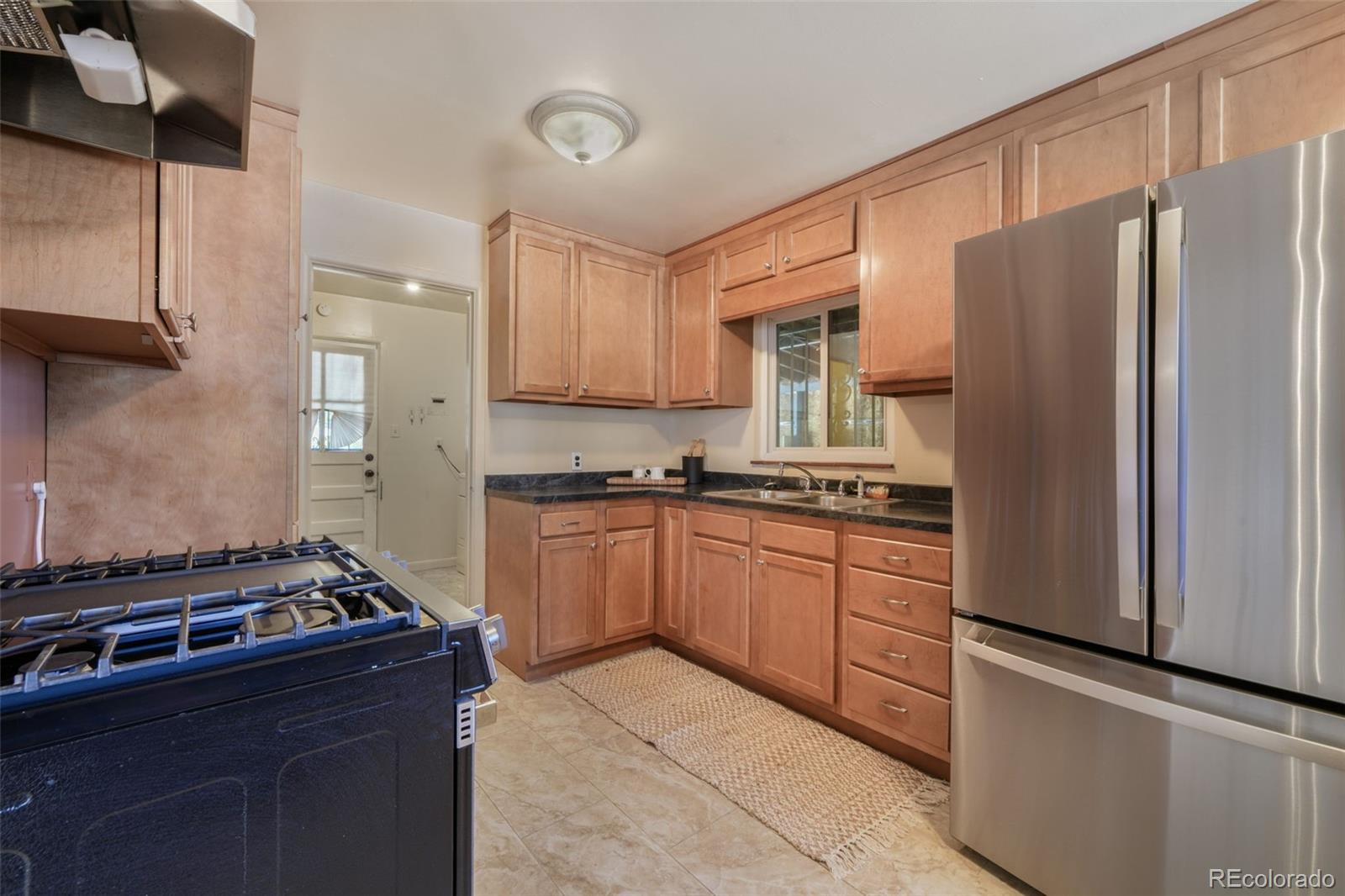 MLS Image #13 for 920 s canosa court,denver, Colorado