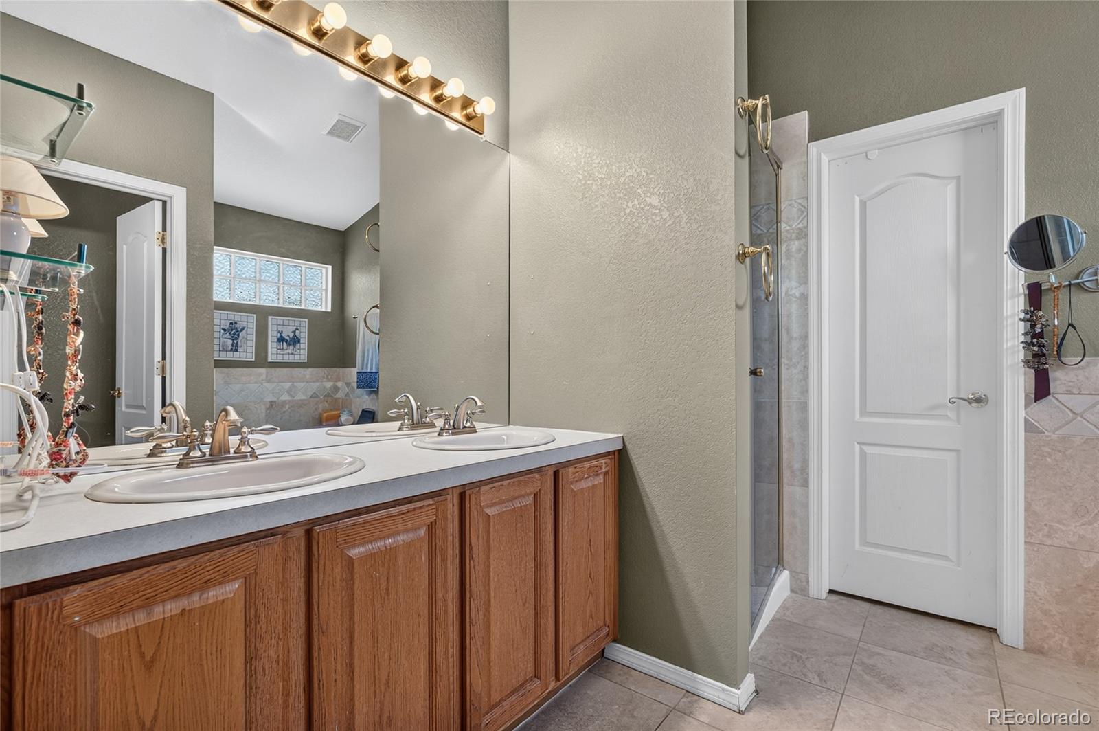 MLS Image #14 for 9770  red oakes drive,littleton, Colorado