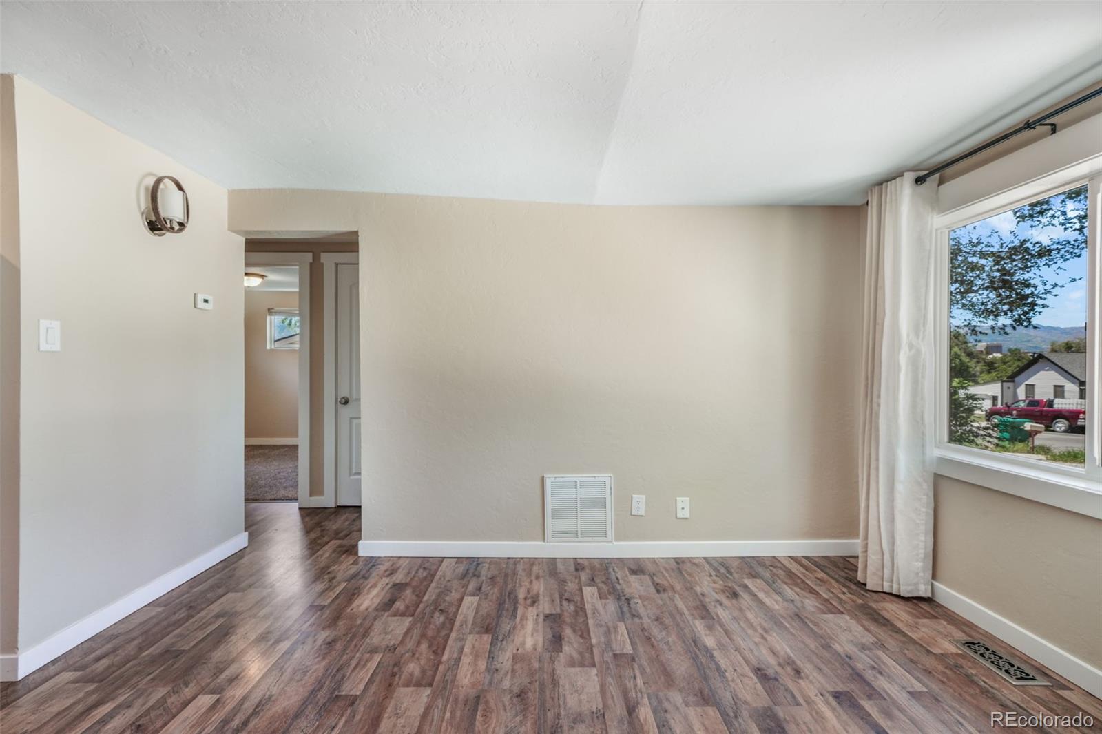 MLS Image #5 for 727 e rio grande street,colorado springs, Colorado