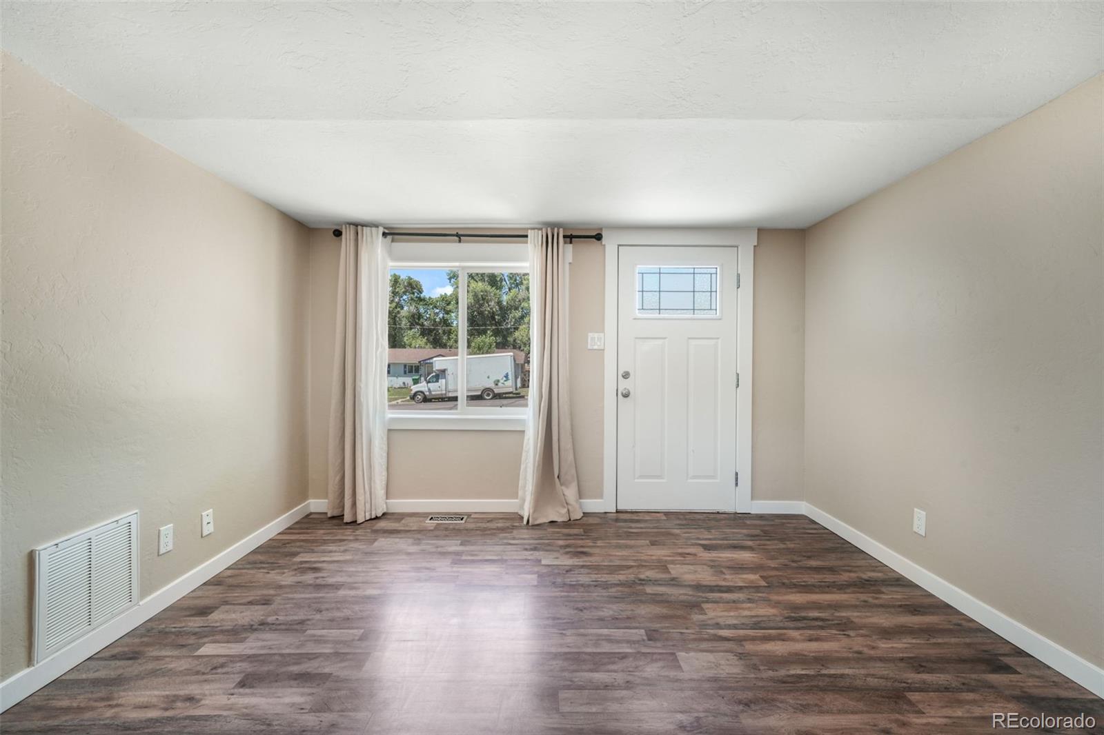 MLS Image #7 for 727 e rio grande street,colorado springs, Colorado