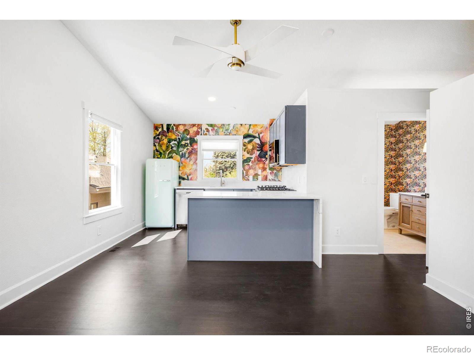 MLS Image #13 for 1334 s marion street,denver, Colorado