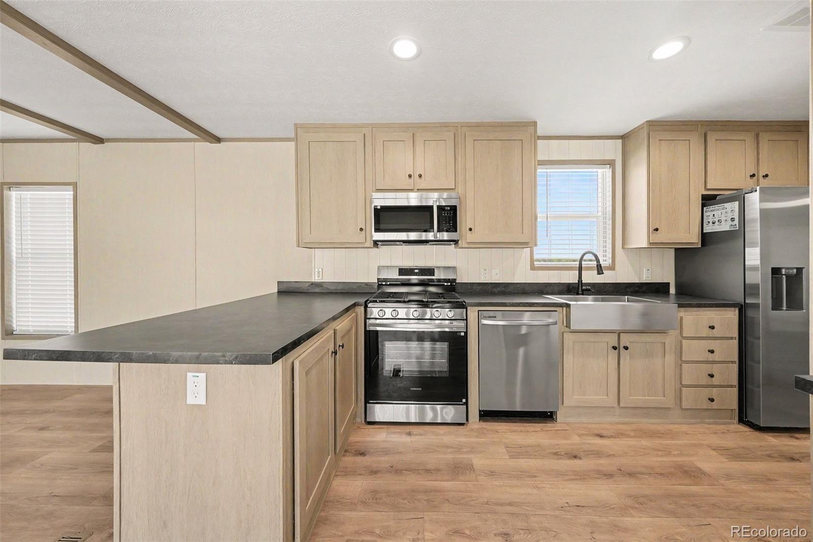 MLS Image #5 for 5595 n interstate 25 ,pueblo, Colorado