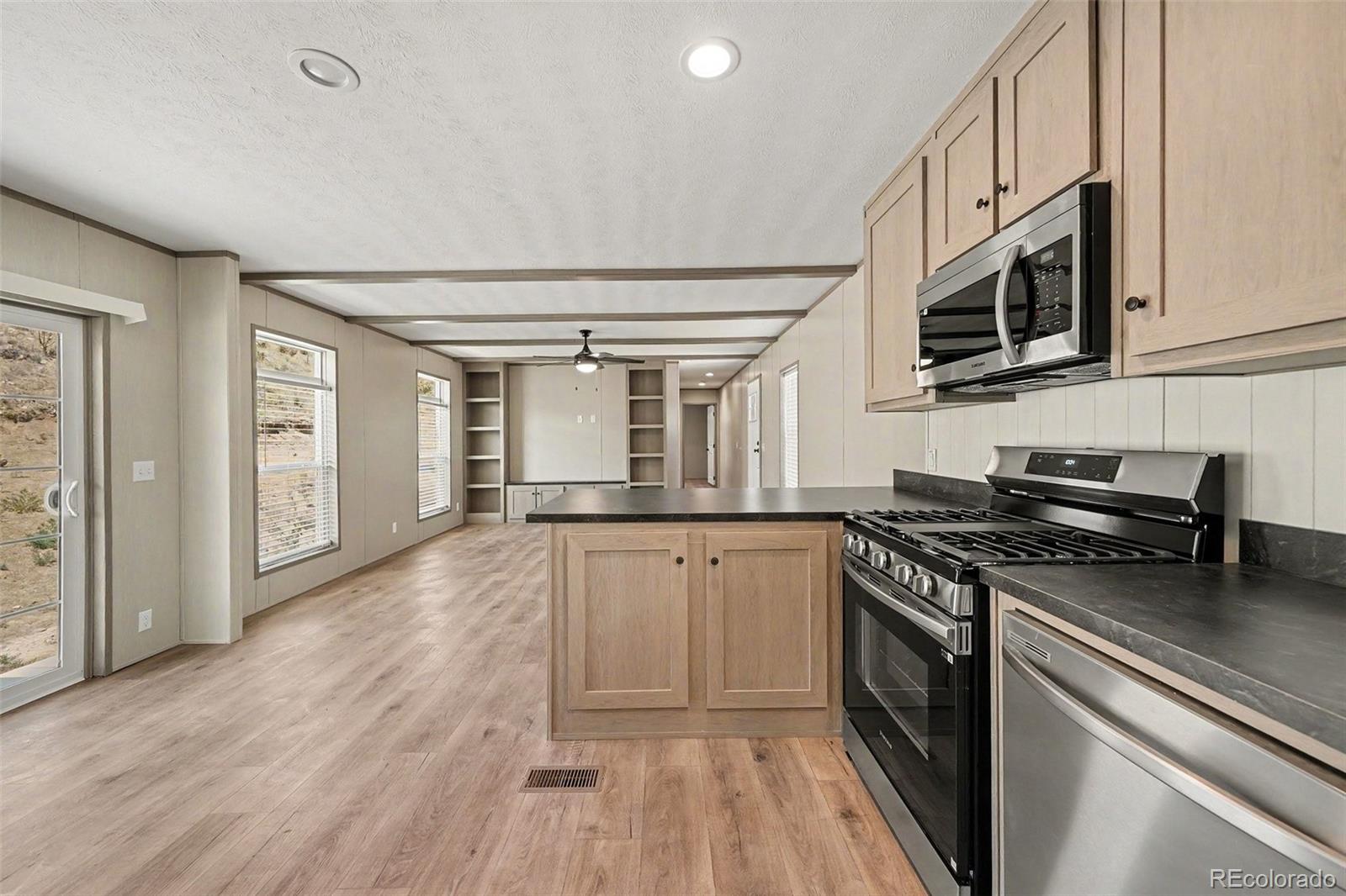 MLS Image #6 for 5595 n interstate 25 ,pueblo, Colorado