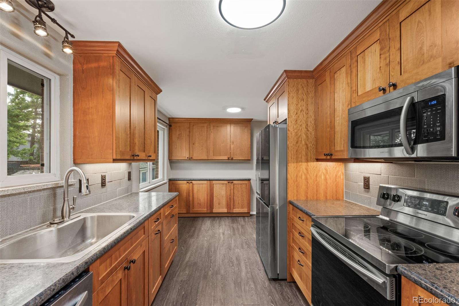 MLS Image #11 for 6128 s madison court,littleton, Colorado