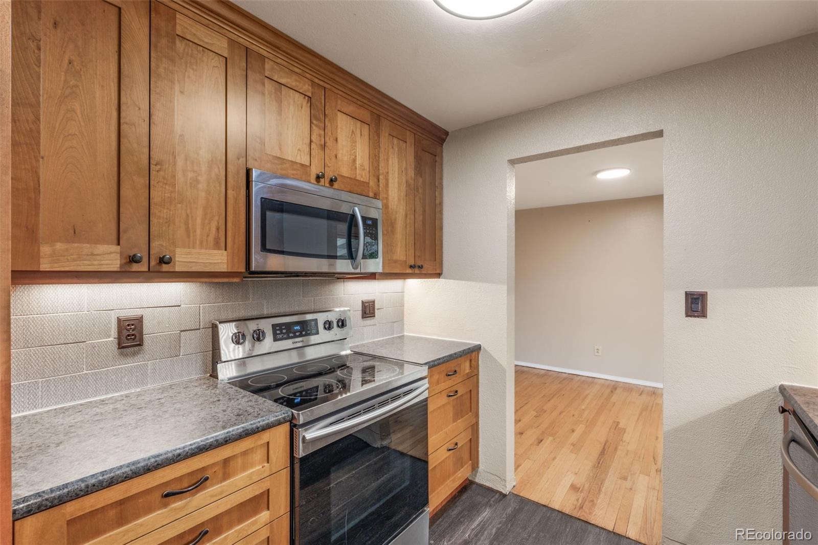 MLS Image #13 for 6128 s madison court,littleton, Colorado