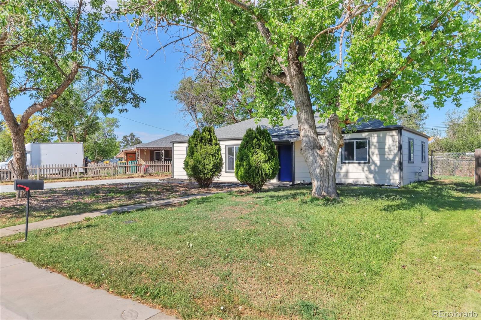 MLS Image #0 for 815  zion street,aurora, Colorado