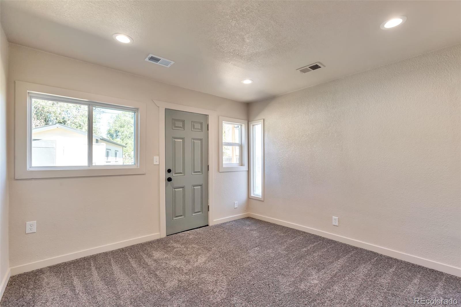 MLS Image #21 for 815  zion street,aurora, Colorado