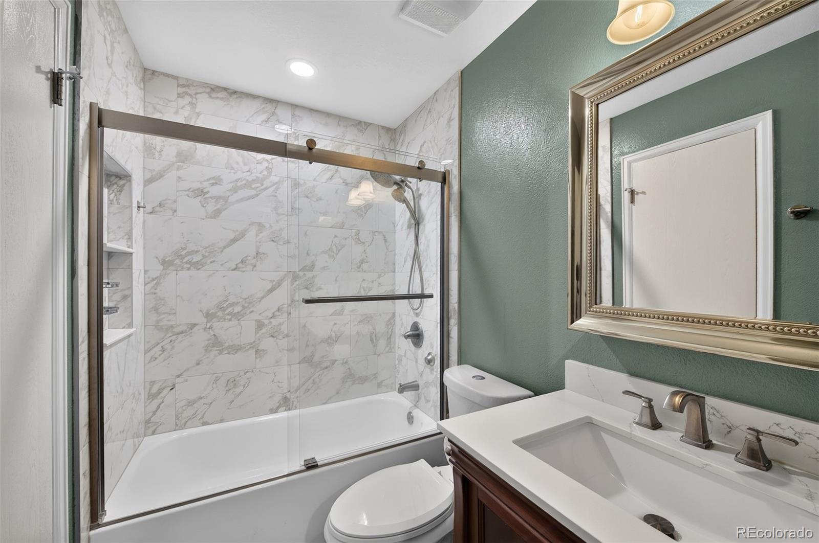 MLS Image #14 for 17423 e prentice circle,aurora, Colorado