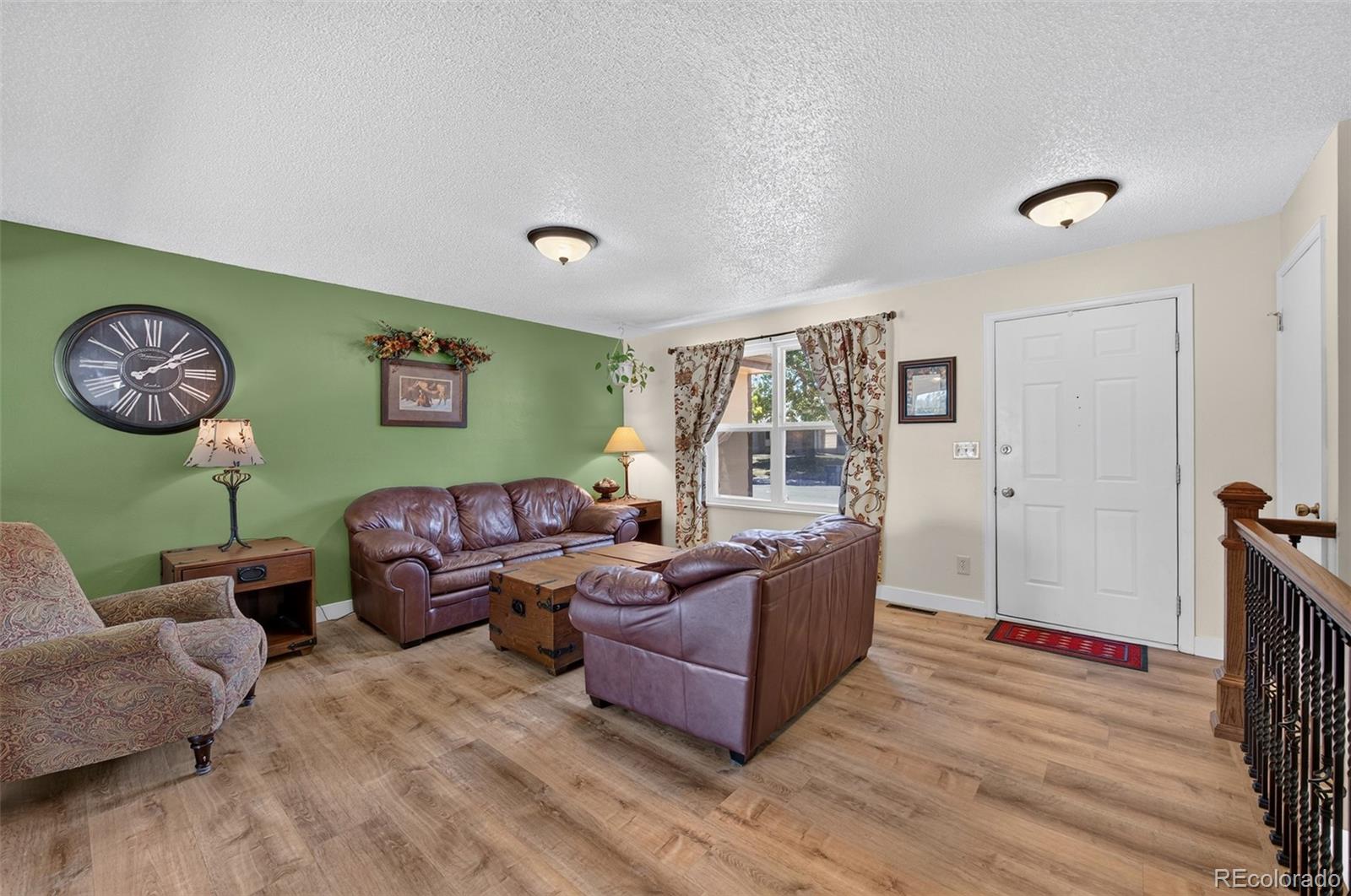 MLS Image #3 for 17423 e prentice circle,aurora, Colorado