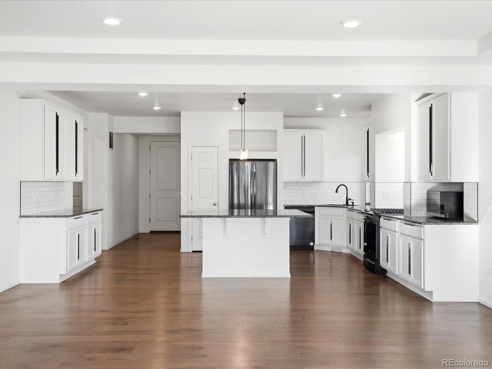 MLS Image #3 for 10207  walden court,commerce city, Colorado