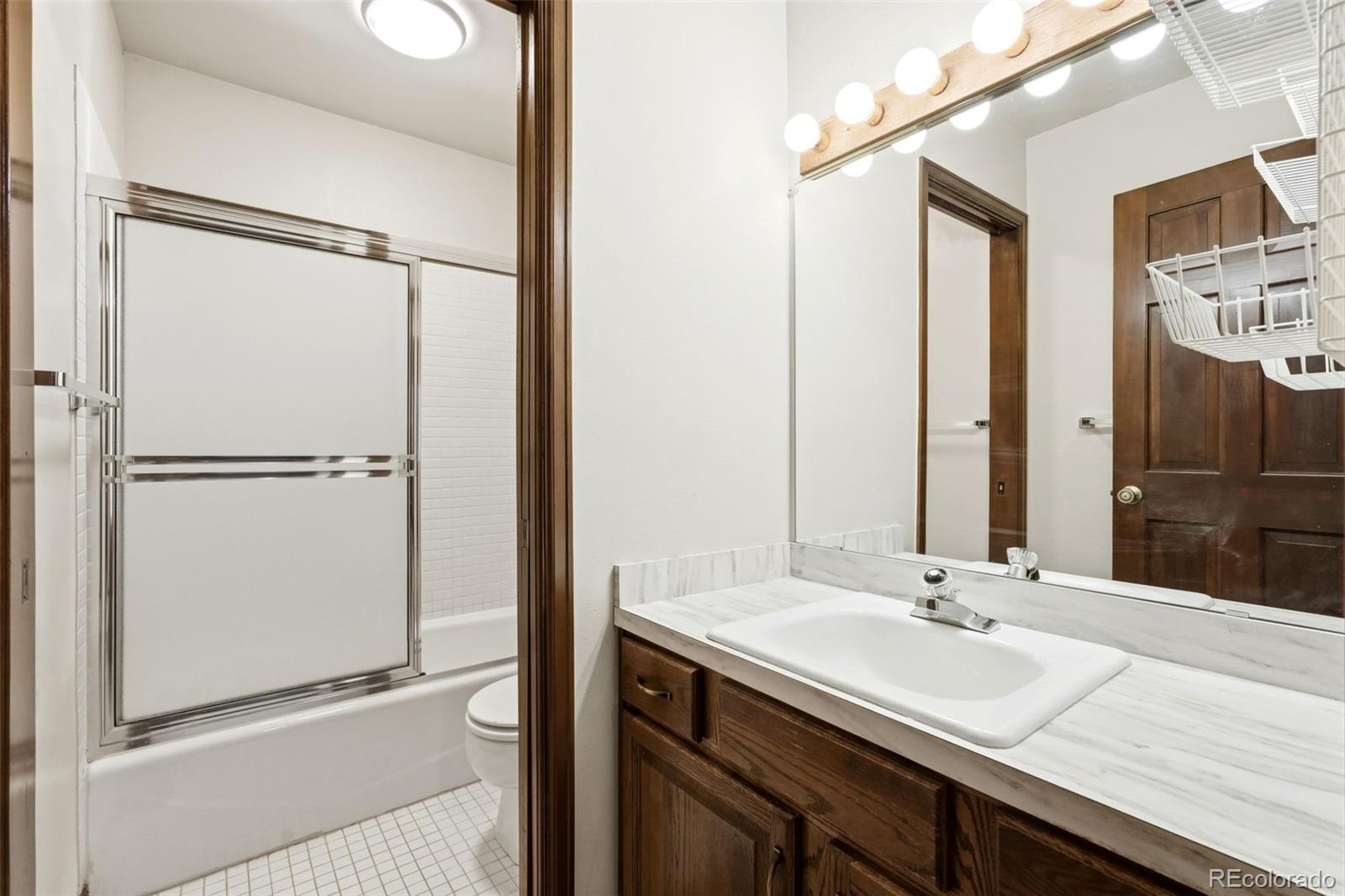 MLS Image #20 for 2609 s quebec street,denver, Colorado