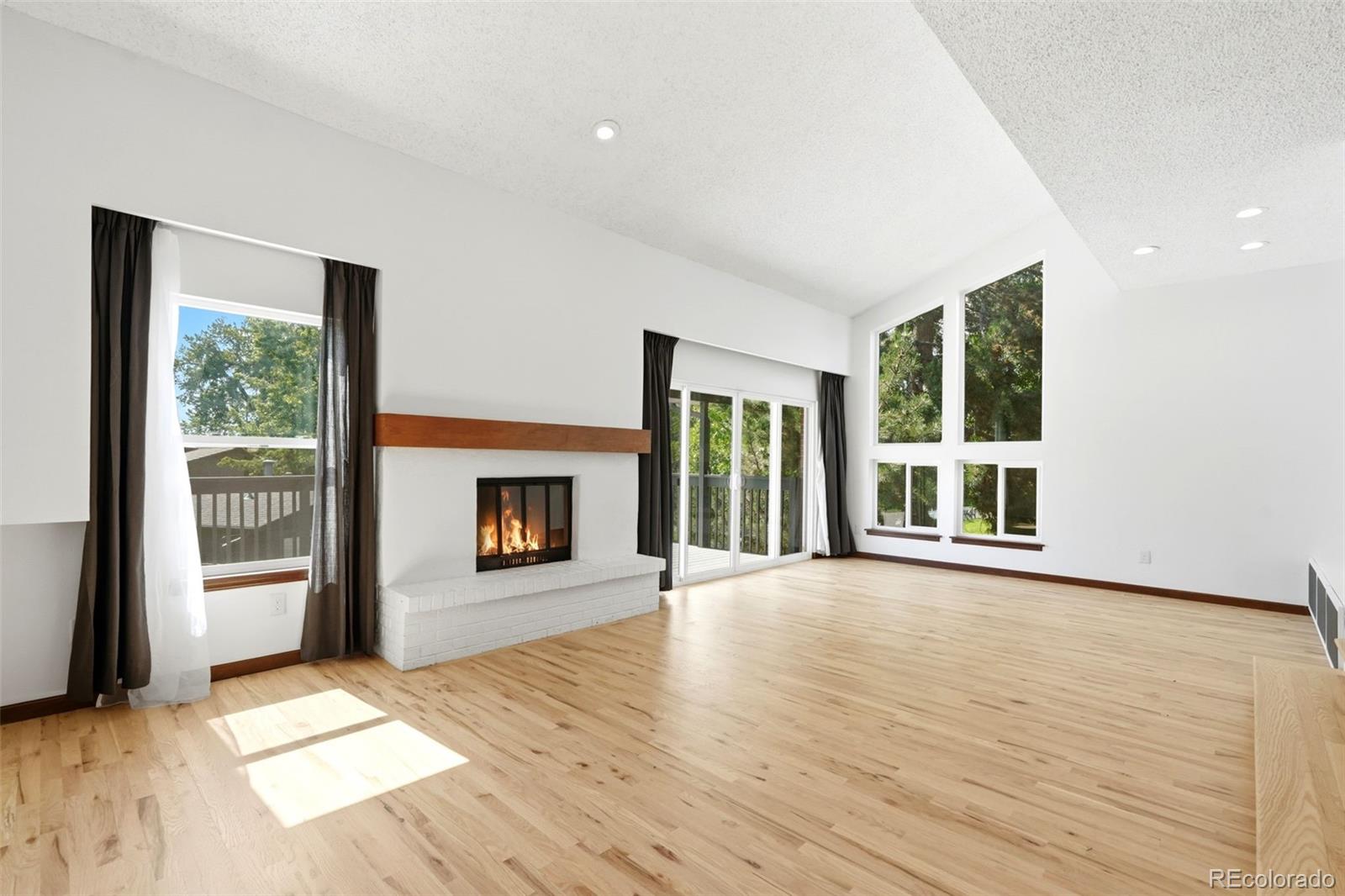 MLS Image #3 for 2609 s quebec street,denver, Colorado