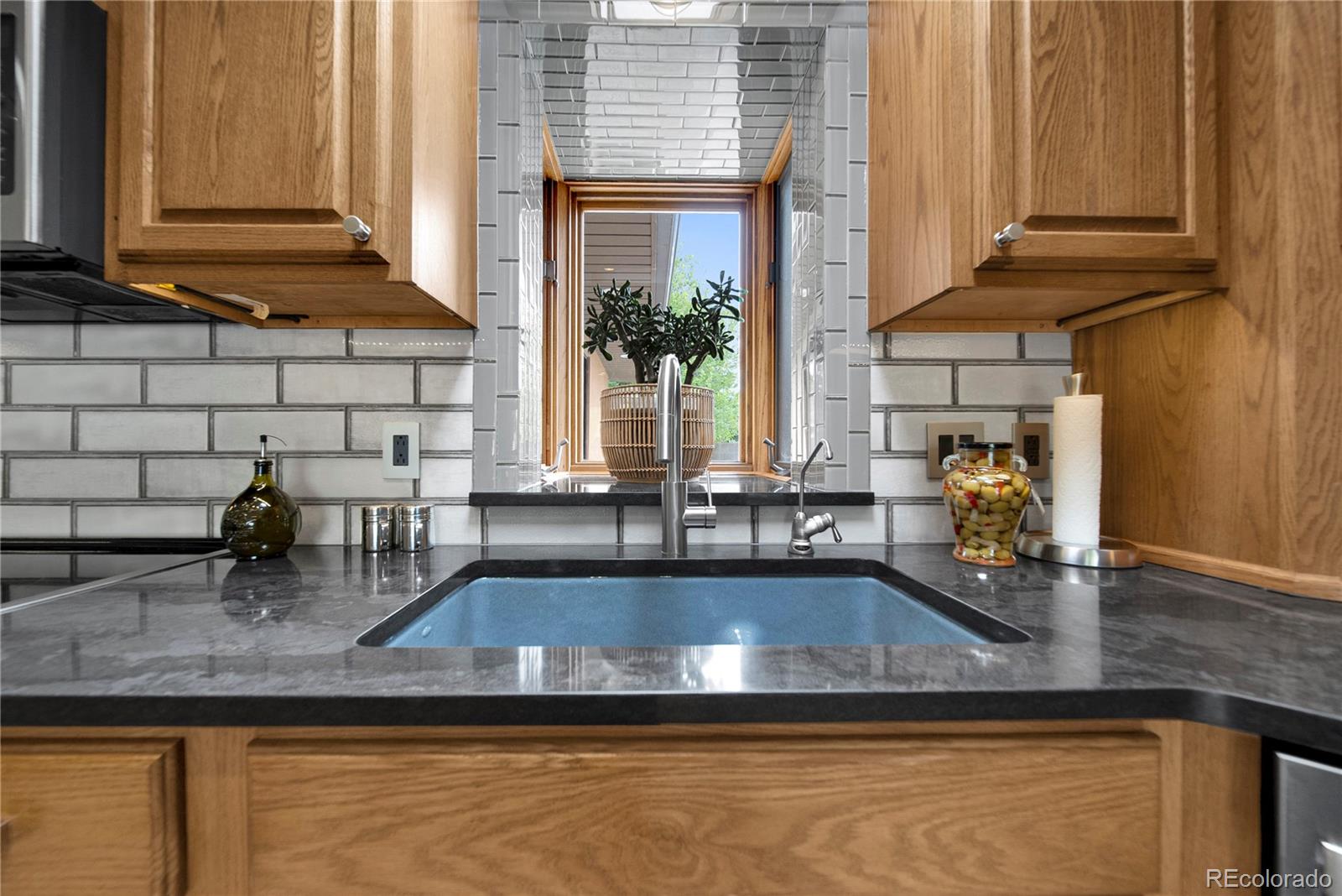 MLS Image #11 for 202  eldridge street,burlington, Colorado