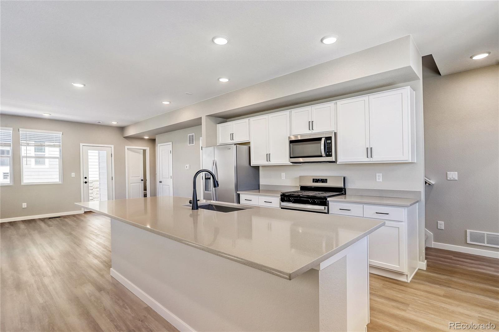 MLS Image #10 for 13323  merrymaker drive,firestone, Colorado