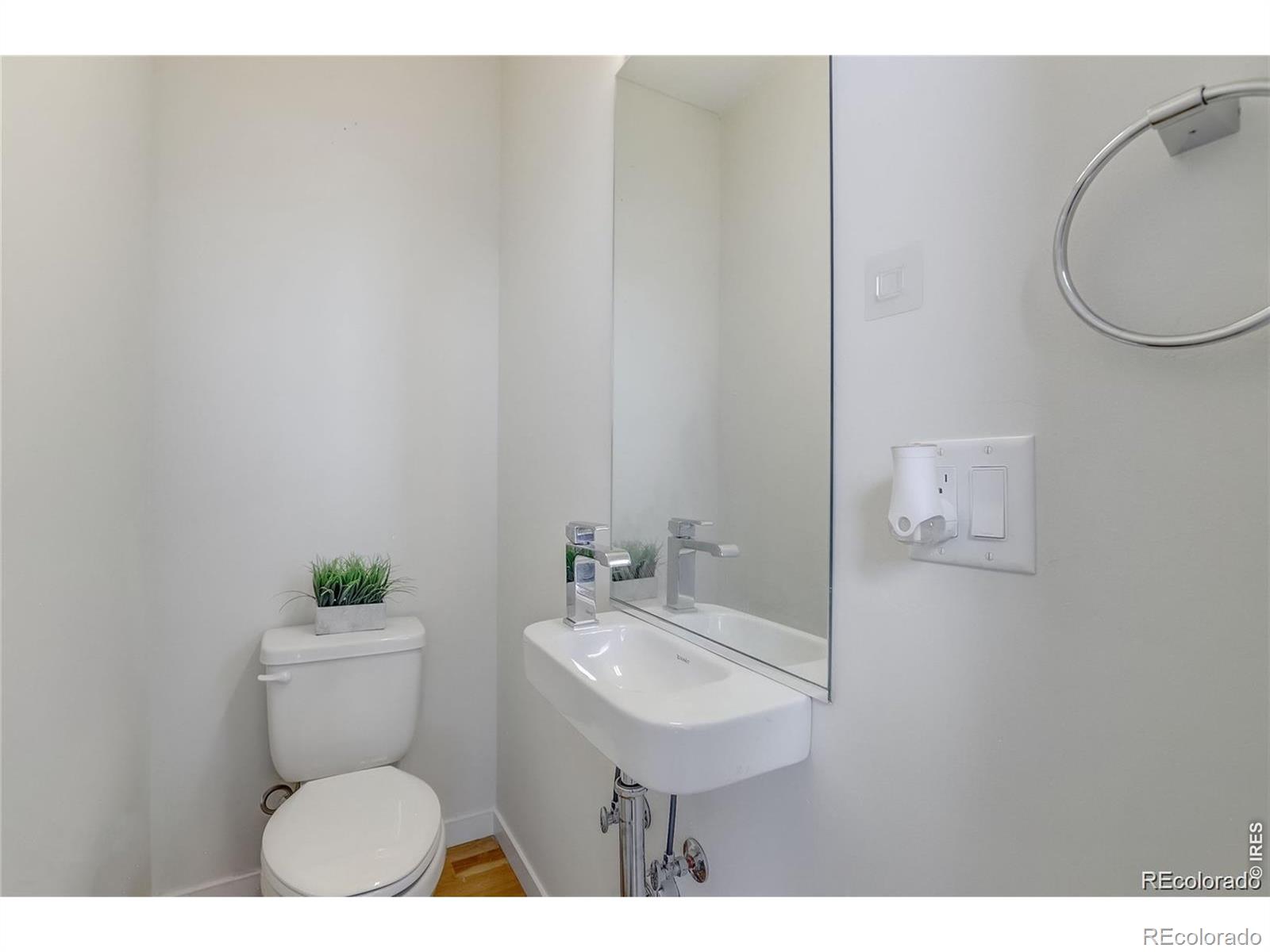MLS Image #18 for 3937  inca street,denver, Colorado