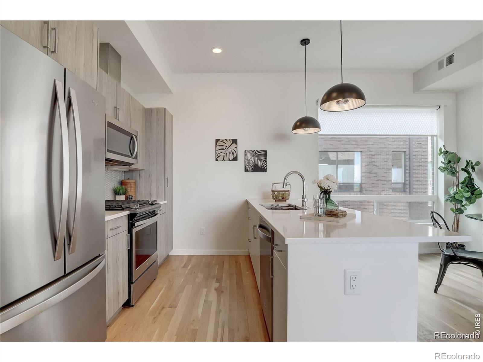 MLS Image #8 for 3937  inca street,denver, Colorado
