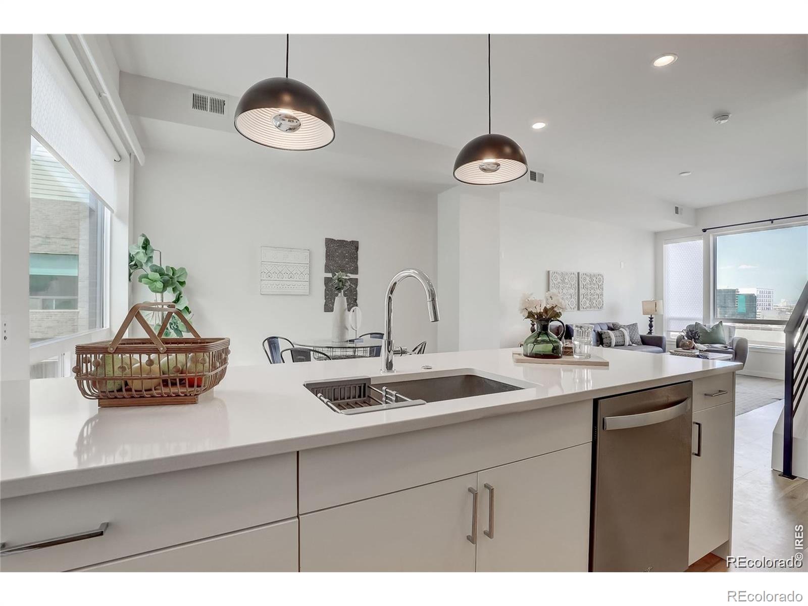 MLS Image #9 for 3937  inca street,denver, Colorado