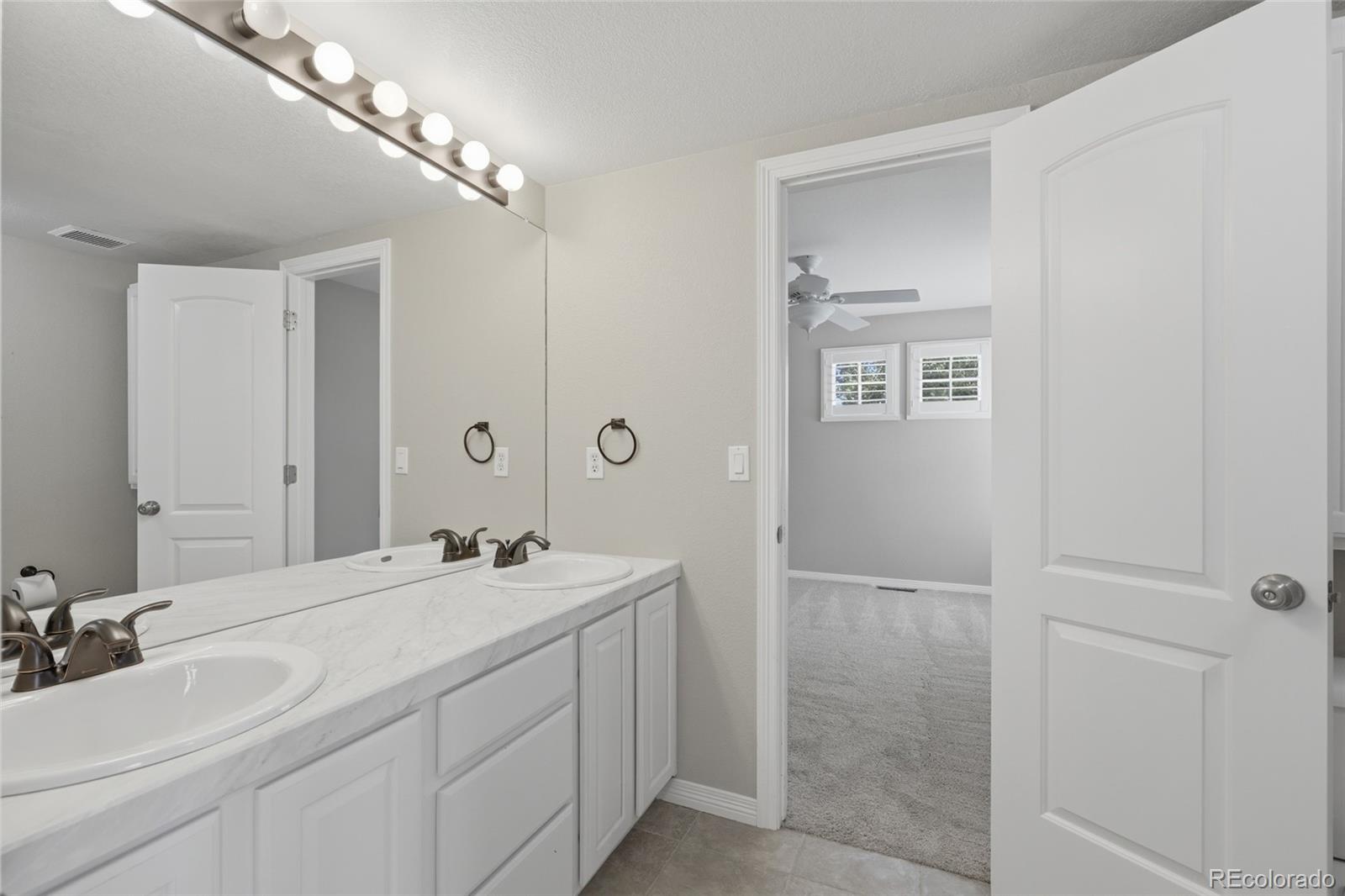 MLS Image #39 for 6476  serengeti circle,lone tree, Colorado