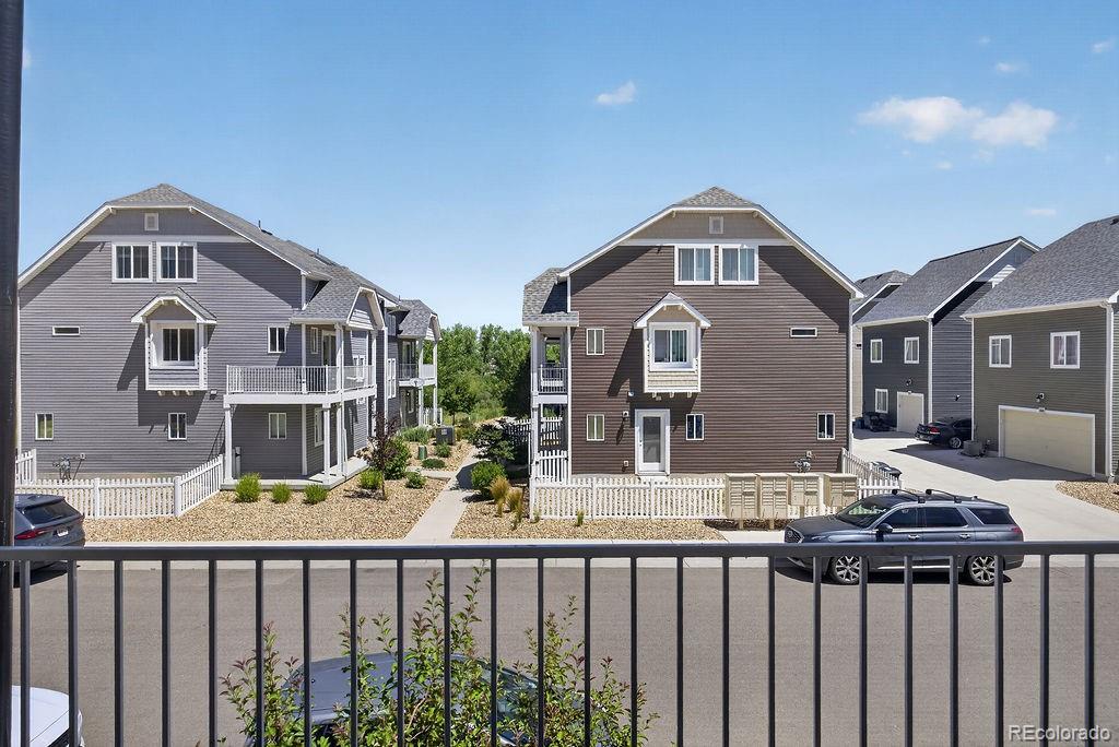 MLS Image #17 for 18656 e 54th place,denver, Colorado