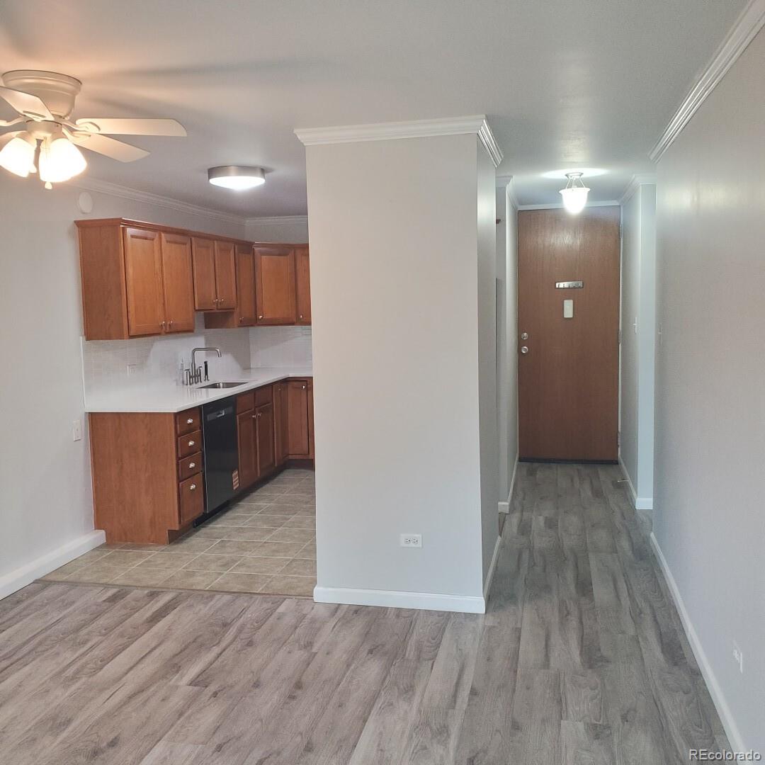 MLS Image #4 for 725 s clinton street 11a,denver, Colorado