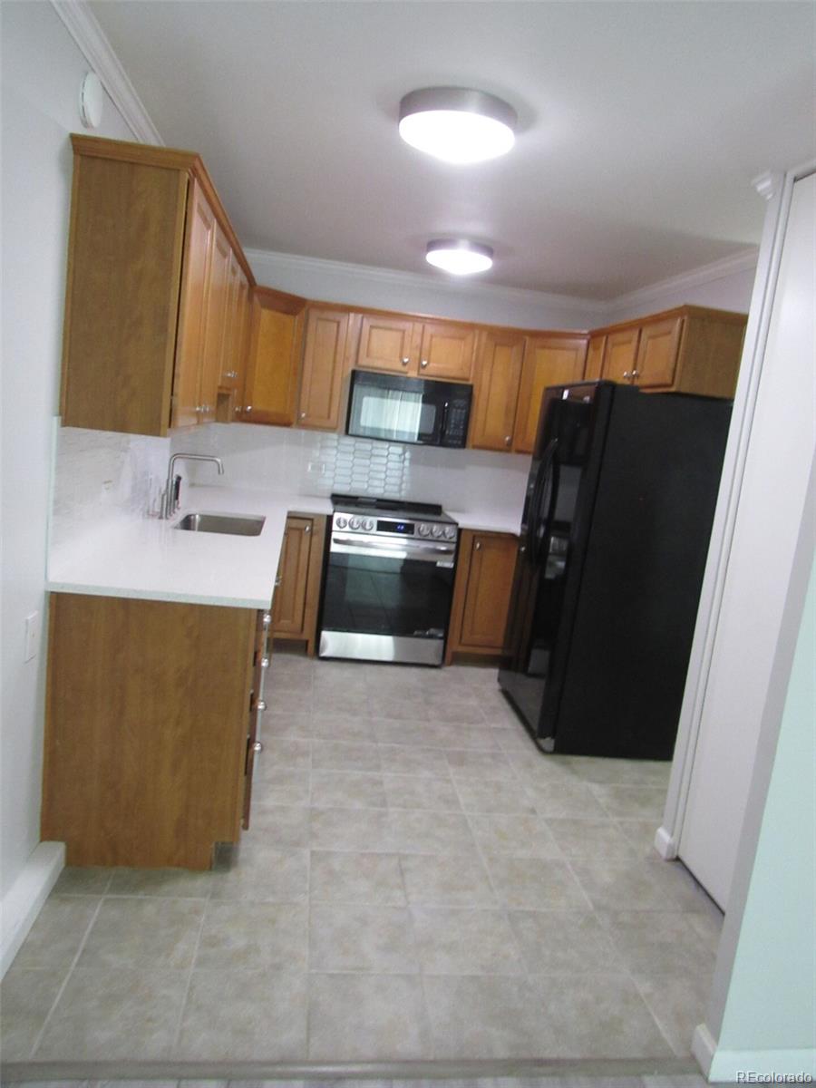 MLS Image #5 for 725 s clinton street 11a,denver, Colorado