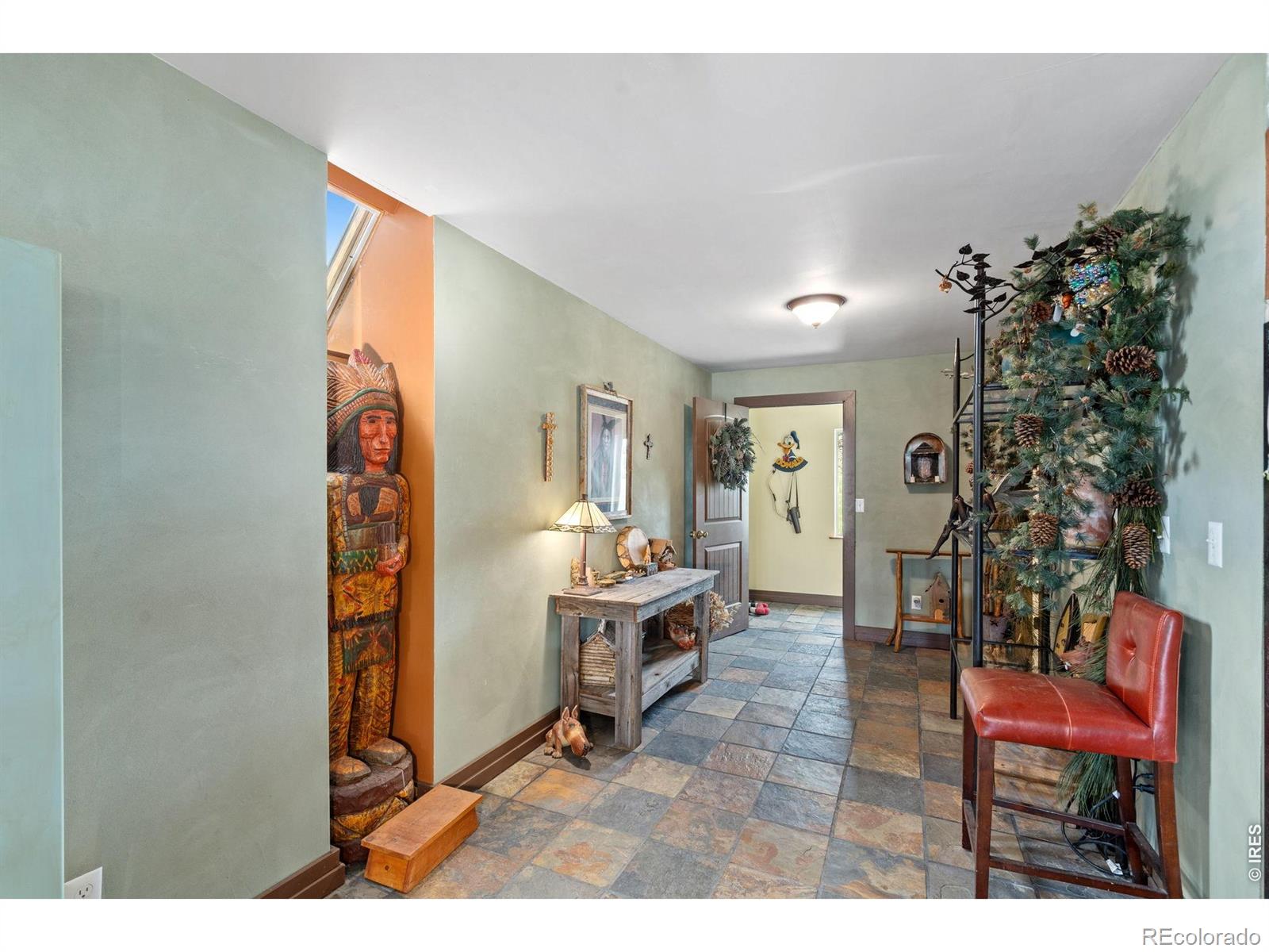 MLS Image #23 for 260  coyote holler way,livermore, Colorado