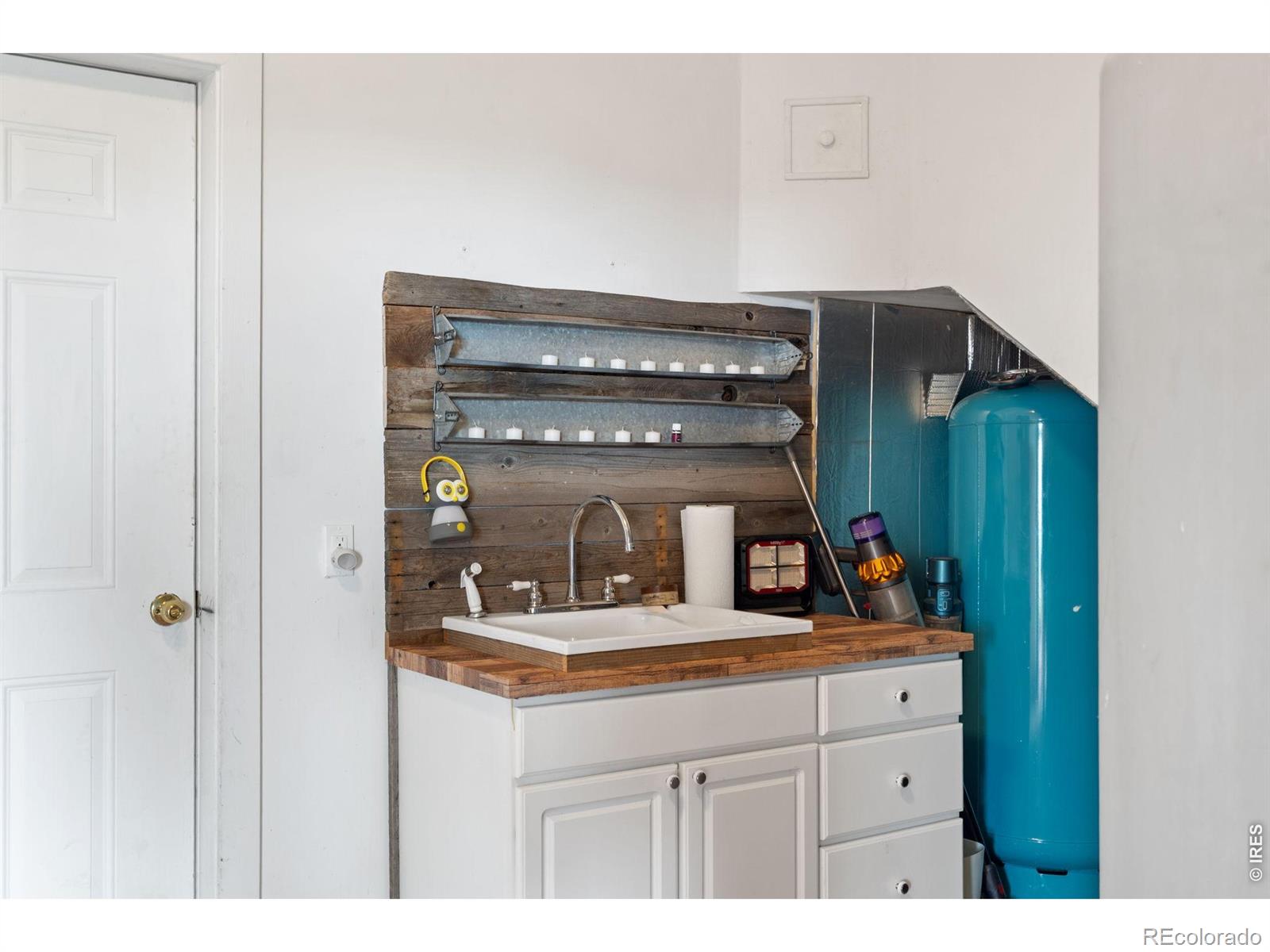 MLS Image #26 for 260  coyote holler way,livermore, Colorado