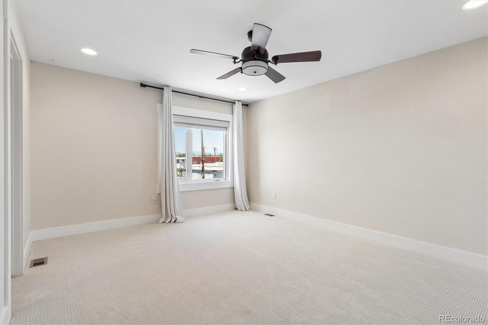 MLS Image #11 for 2235 s cherokee street,denver, Colorado