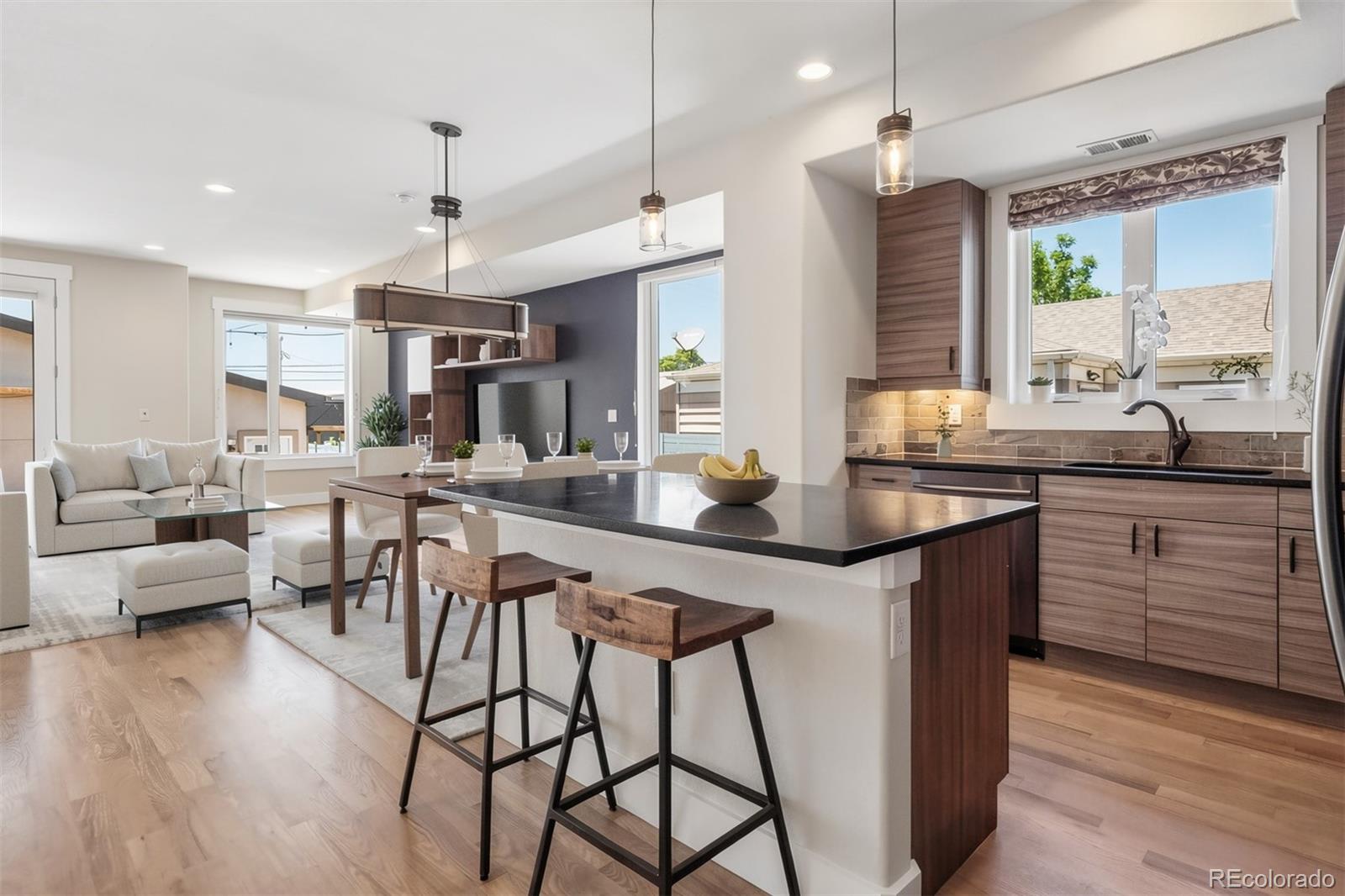 MLS Image #4 for 2235 s cherokee street,denver, Colorado