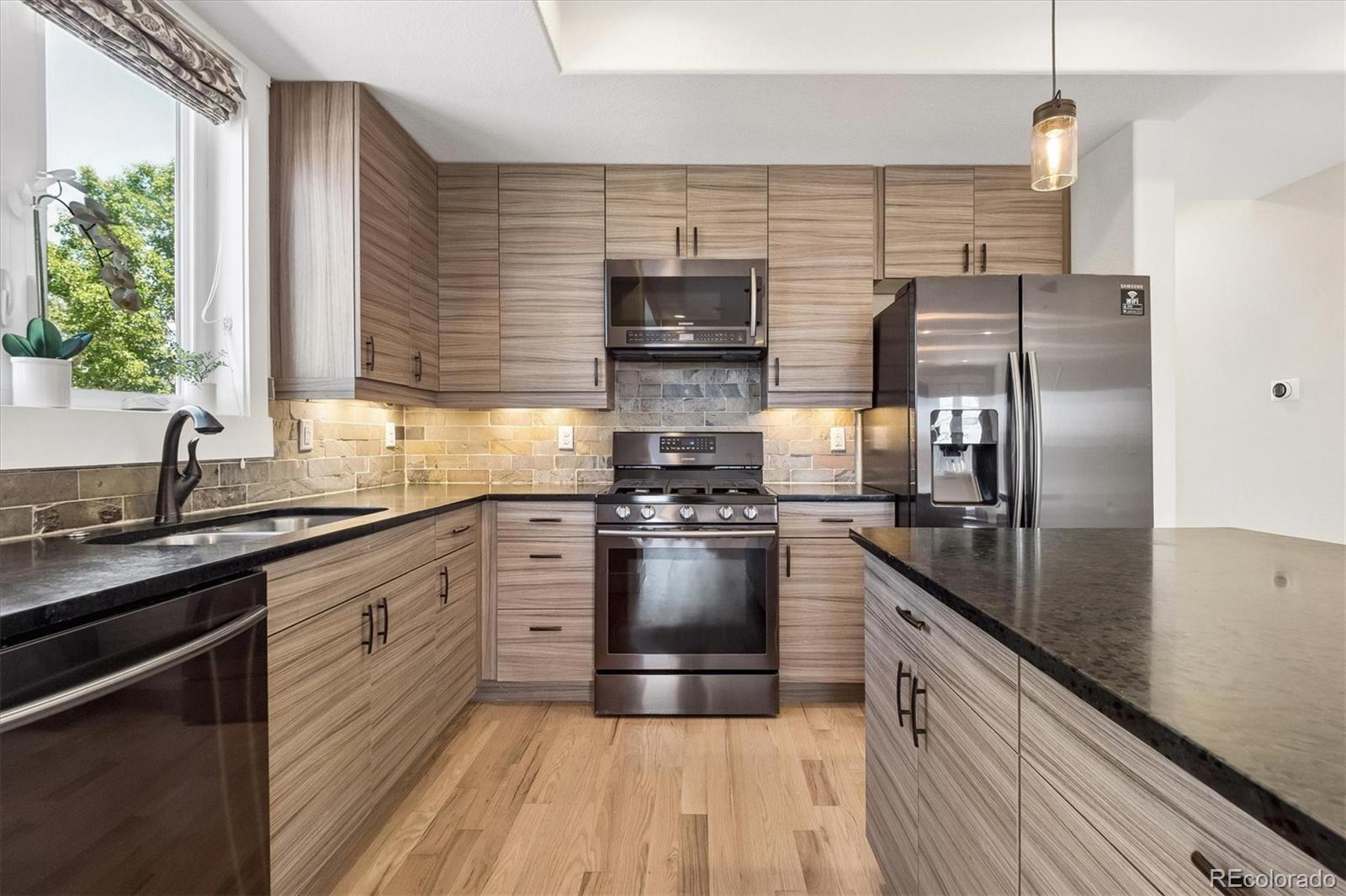 MLS Image #7 for 2235 s cherokee street,denver, Colorado