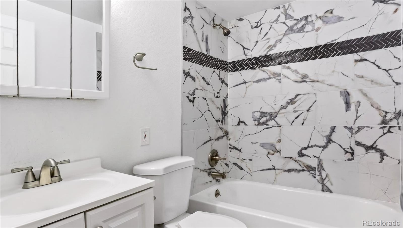 MLS Image #15 for 1437  uinta street,denver, Colorado