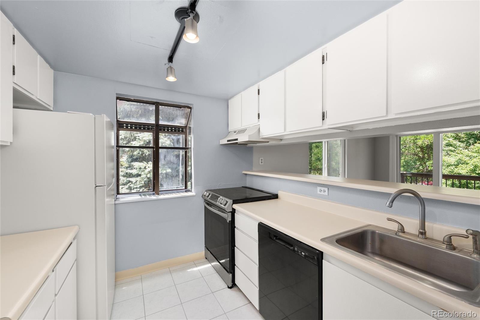 MLS Image #1 for 3083 s ursula circle 201,aurora, Colorado